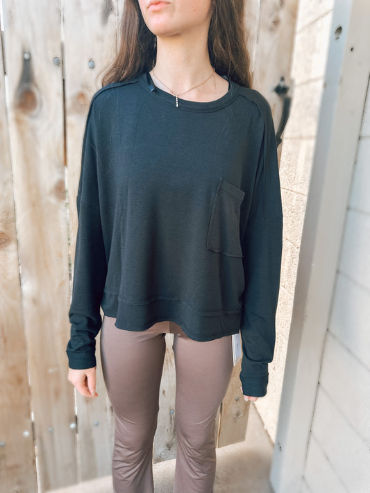 Relaxed for long sleeve crop black